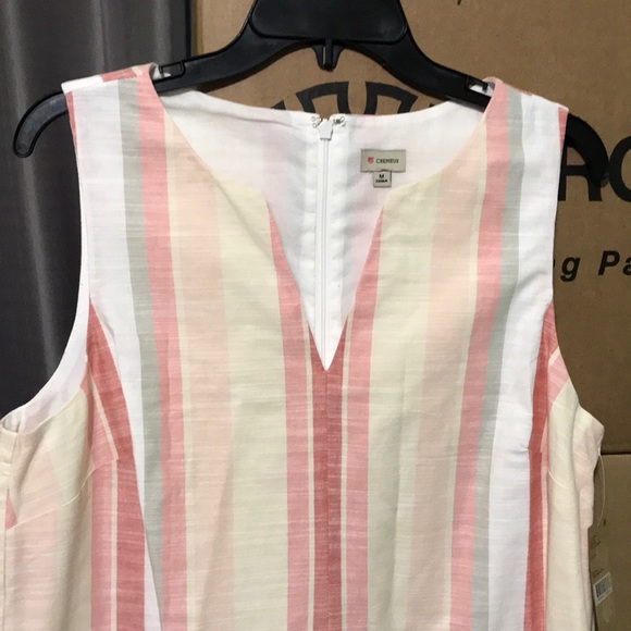 Clothes - Picture 2 of 3